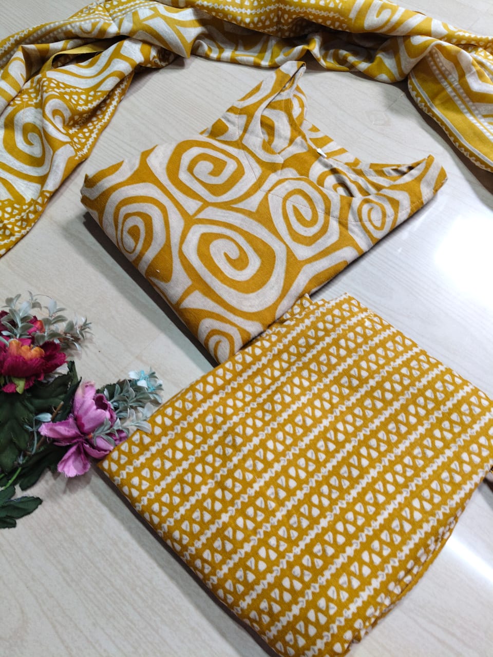 Kurti with Pant and Linen Dupatta sets - KPL38