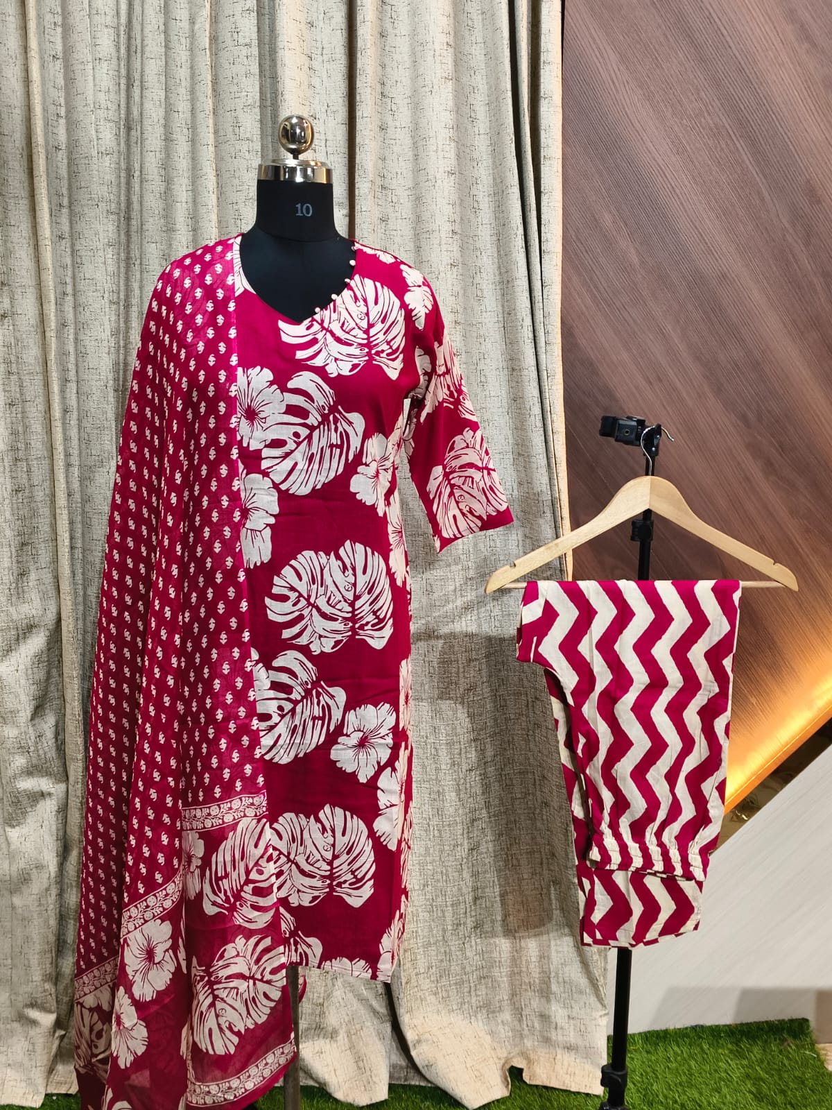 Petals Dupatta Sets - FDS159