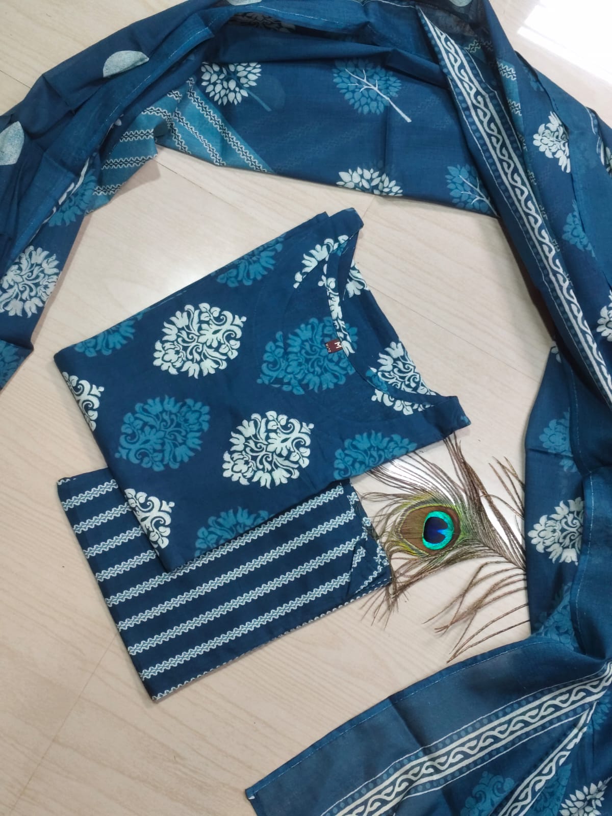 Petals Dupatta Sets  FDS179
