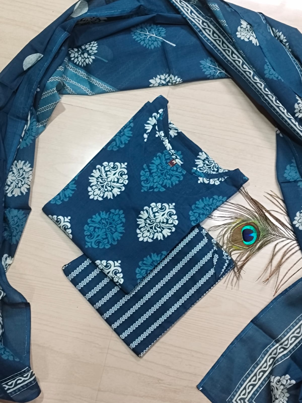 Petals Dupatta Sets  FDS179