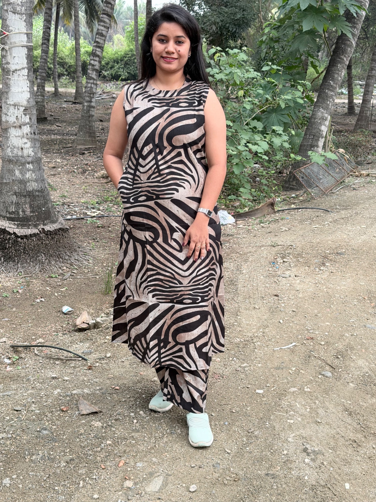 Premium Vertican Silk - VS112 (sleeves attached inside)