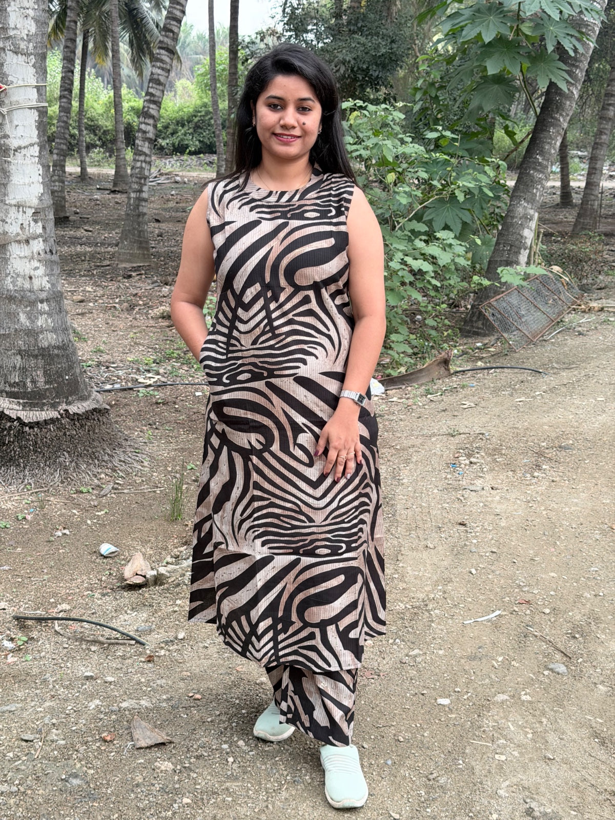 Premium Vertican Silk - VS112 (sleeves attached inside)