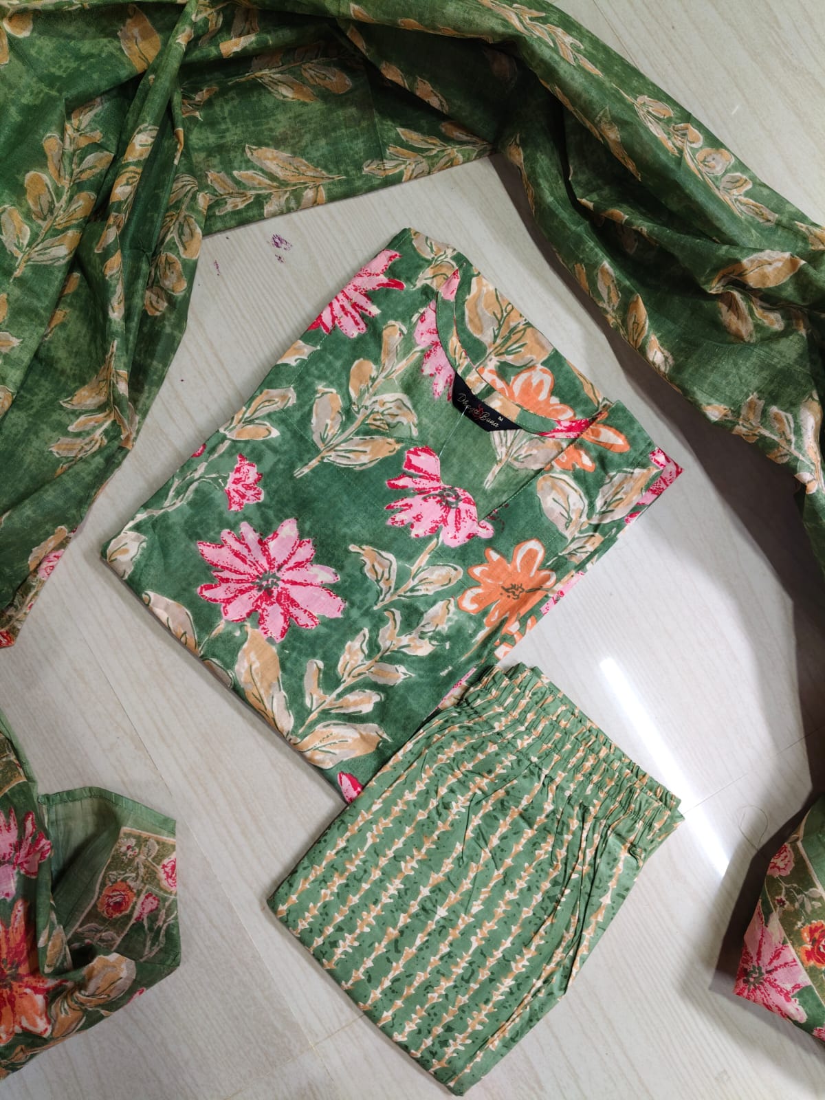 Petals Dupatta Sets  FDS200