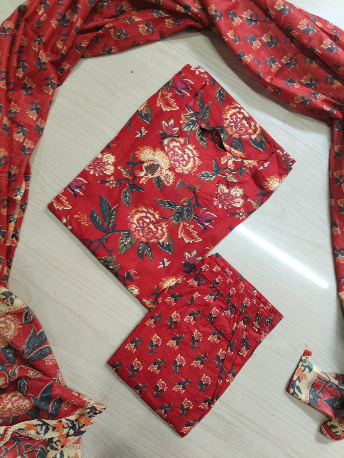Petals Dupatta Sets  FDS203