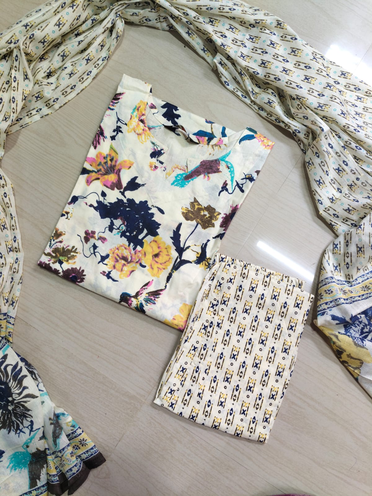 Petals Dupatta Sets  FDS207