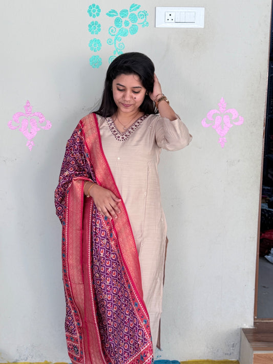 CHANDHERI SILK KURTHI SET - EW01