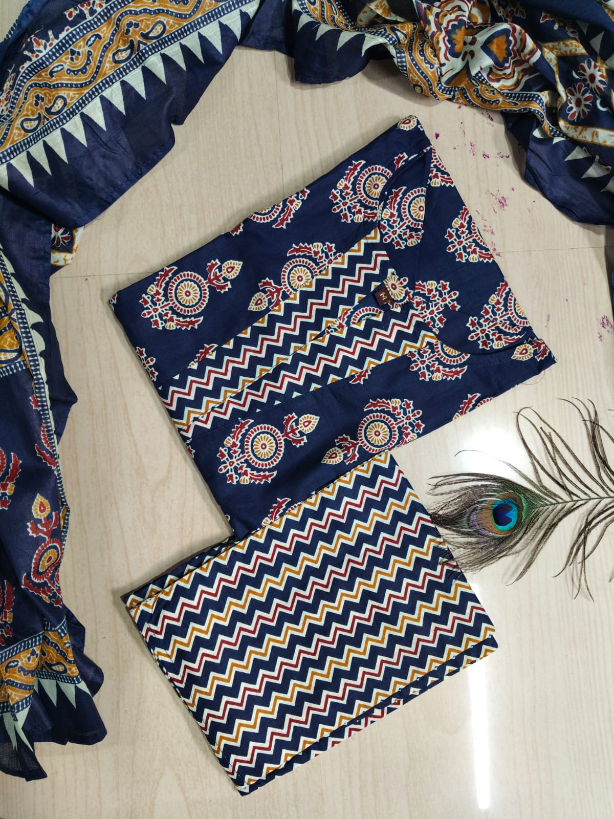 Petals Dupatta Sets  FDS213