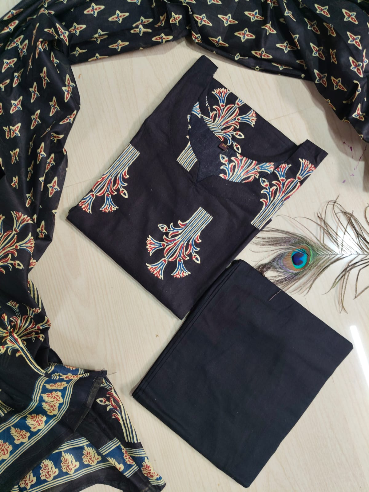 Petals Dupatta Sets  FDS216