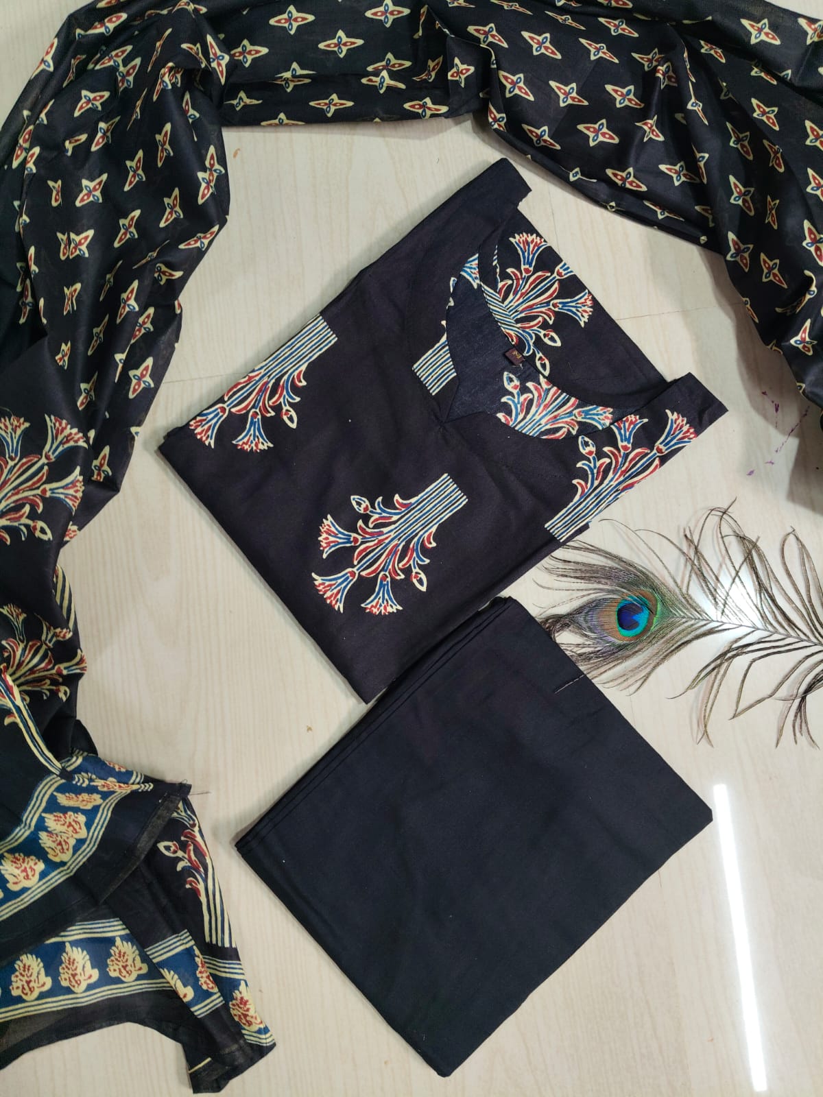 Petals Dupatta Sets  FDS216