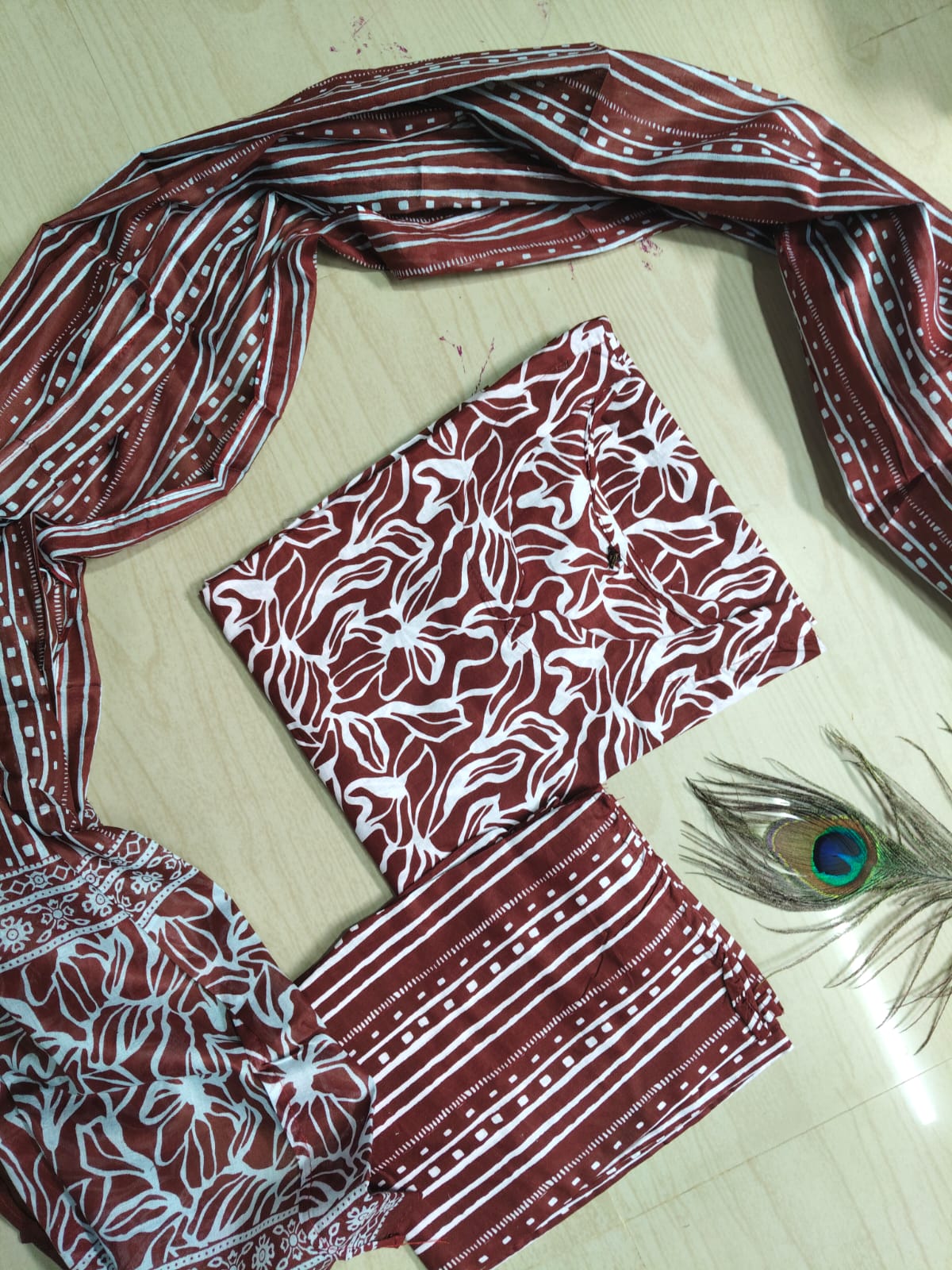 Petals Dupatta Sets  FDS225