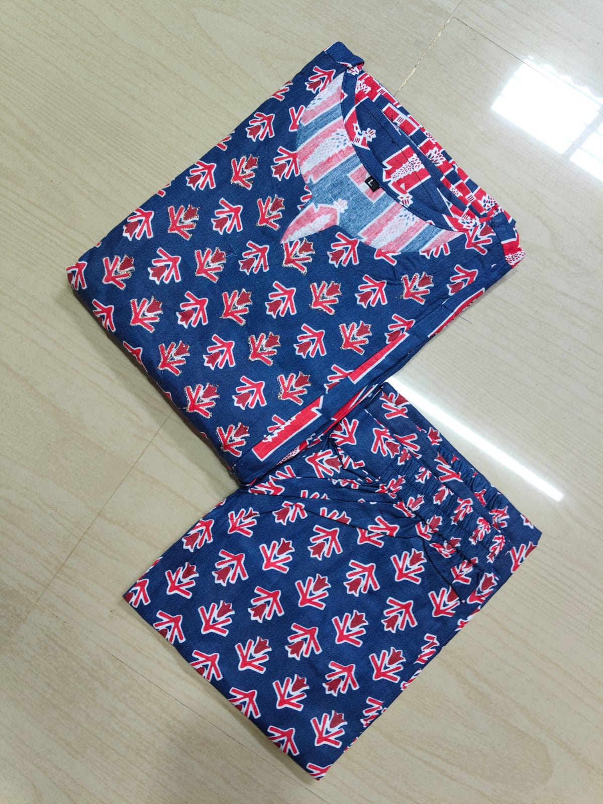 Feeding Kurti With Phant  FKP01