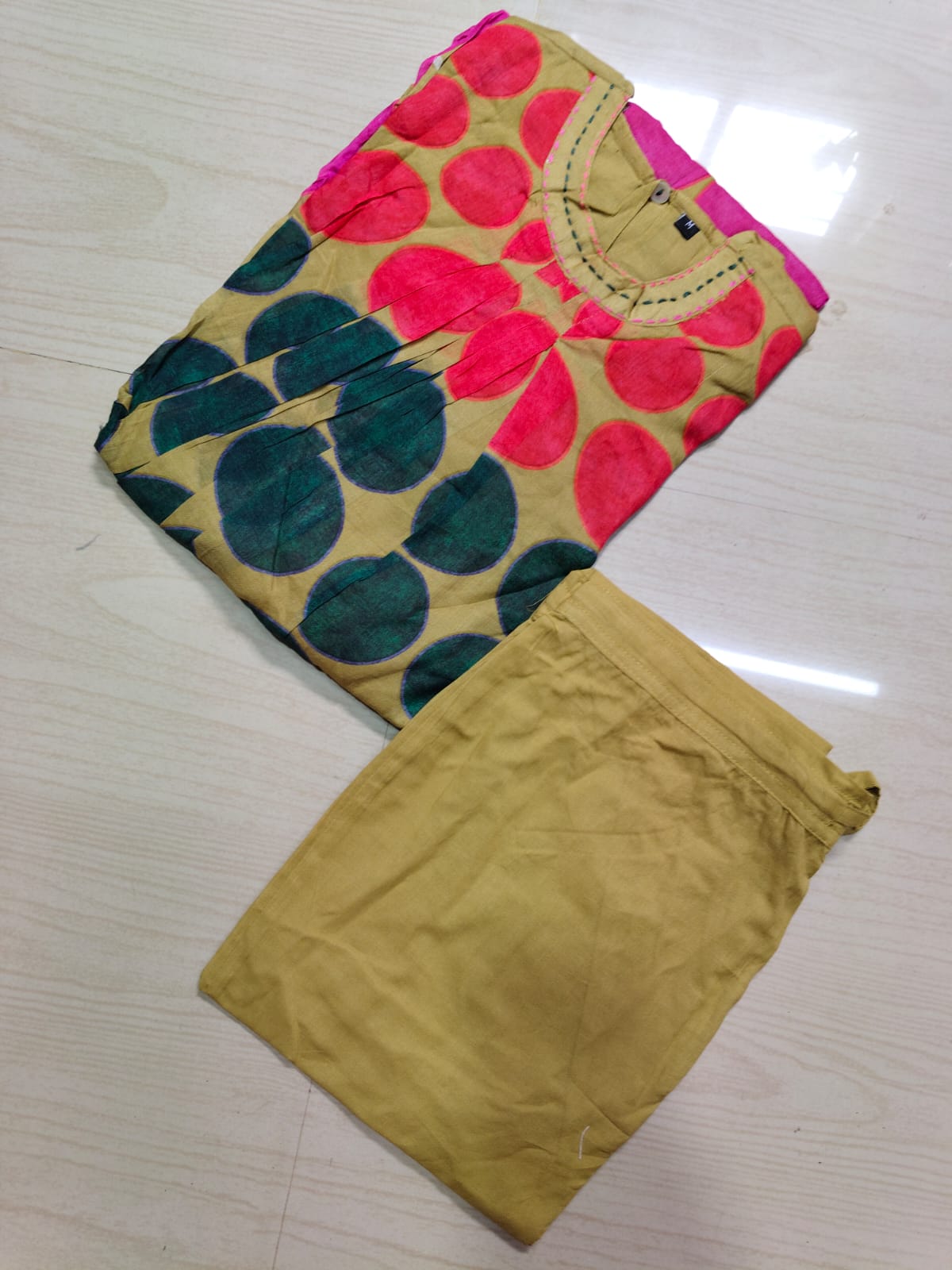Premium Mull Chandheri Cotton Kurti With Phant  - EKP02