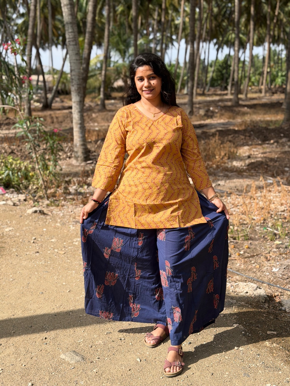 Short Kurthi With Pant  SKP14