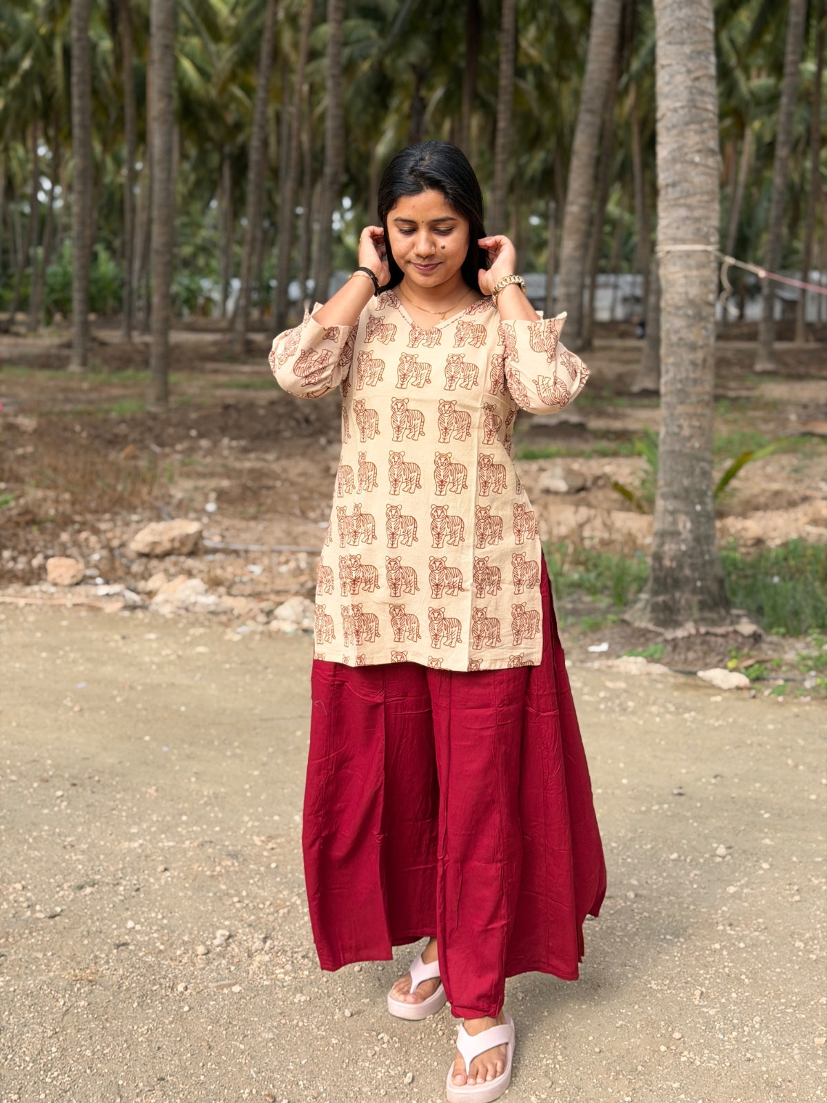 Short Kurthi With Pant  SKP12