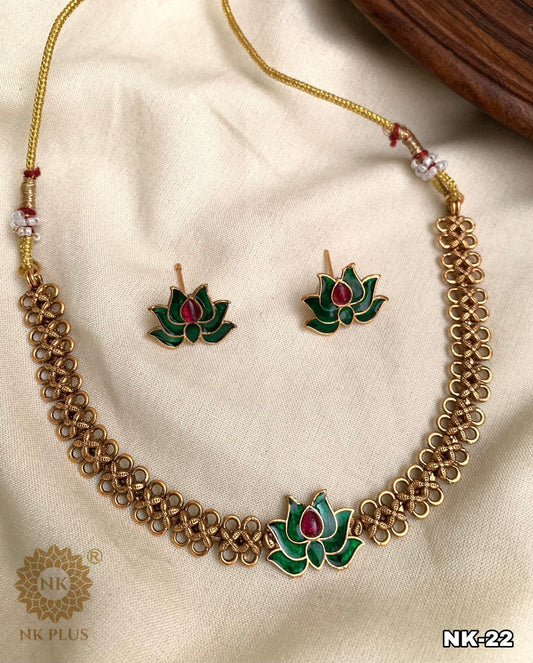 Necklace & Chains NC05