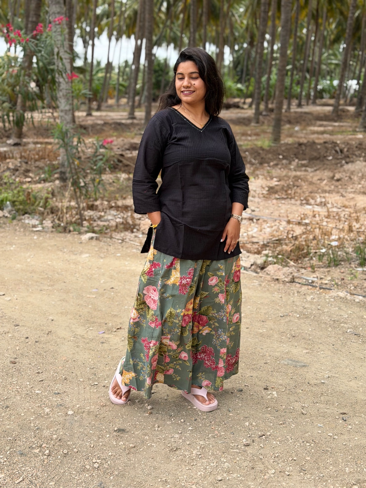 Short Kurthi With Pant  SKP06