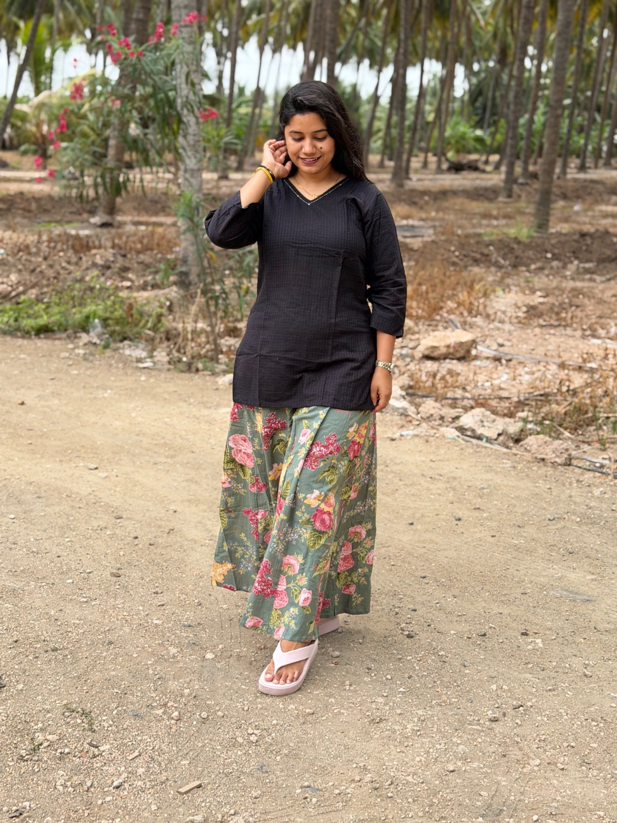 Short Kurthi With Pant  SKP06
