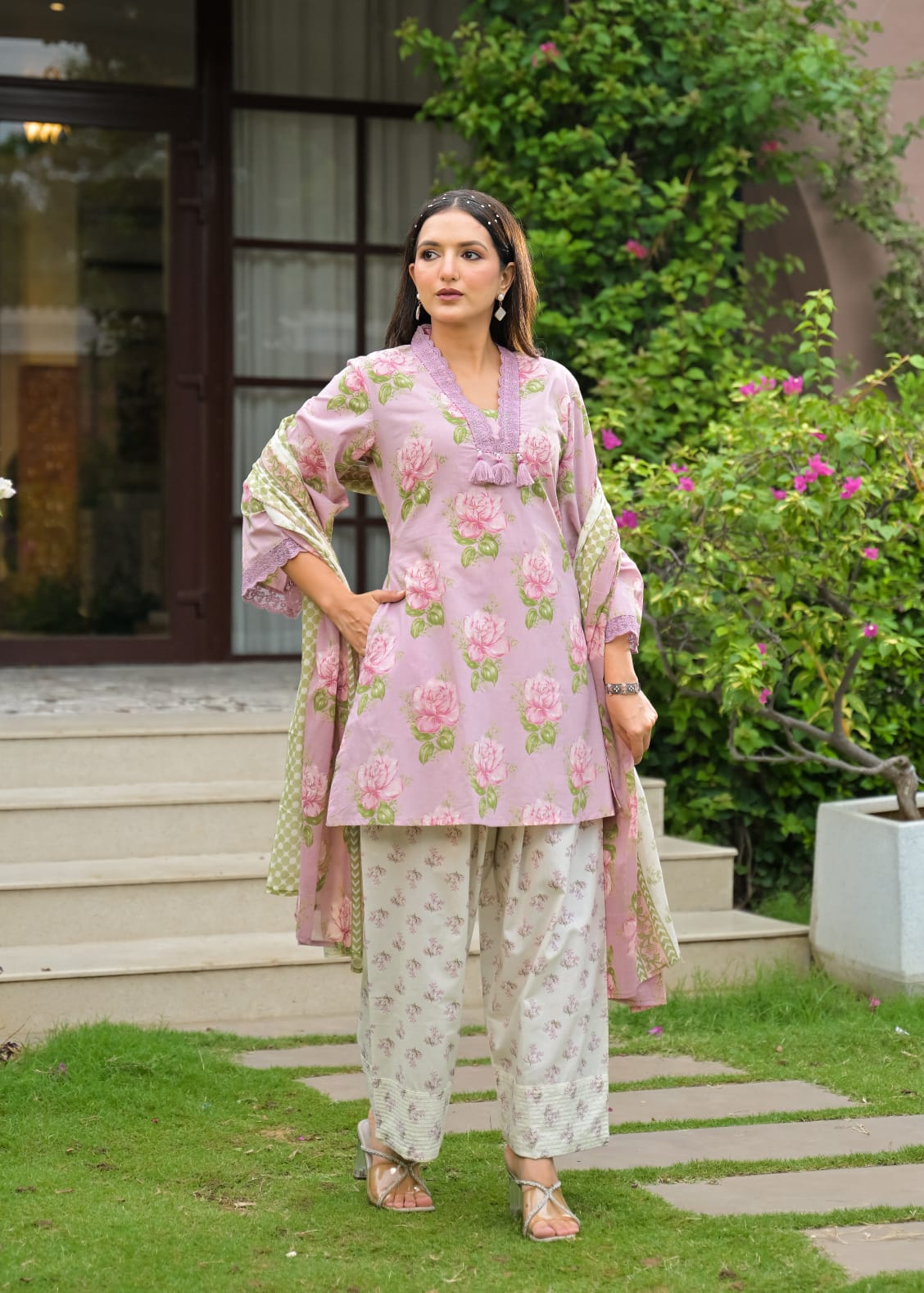 Classic Styles - DDS244